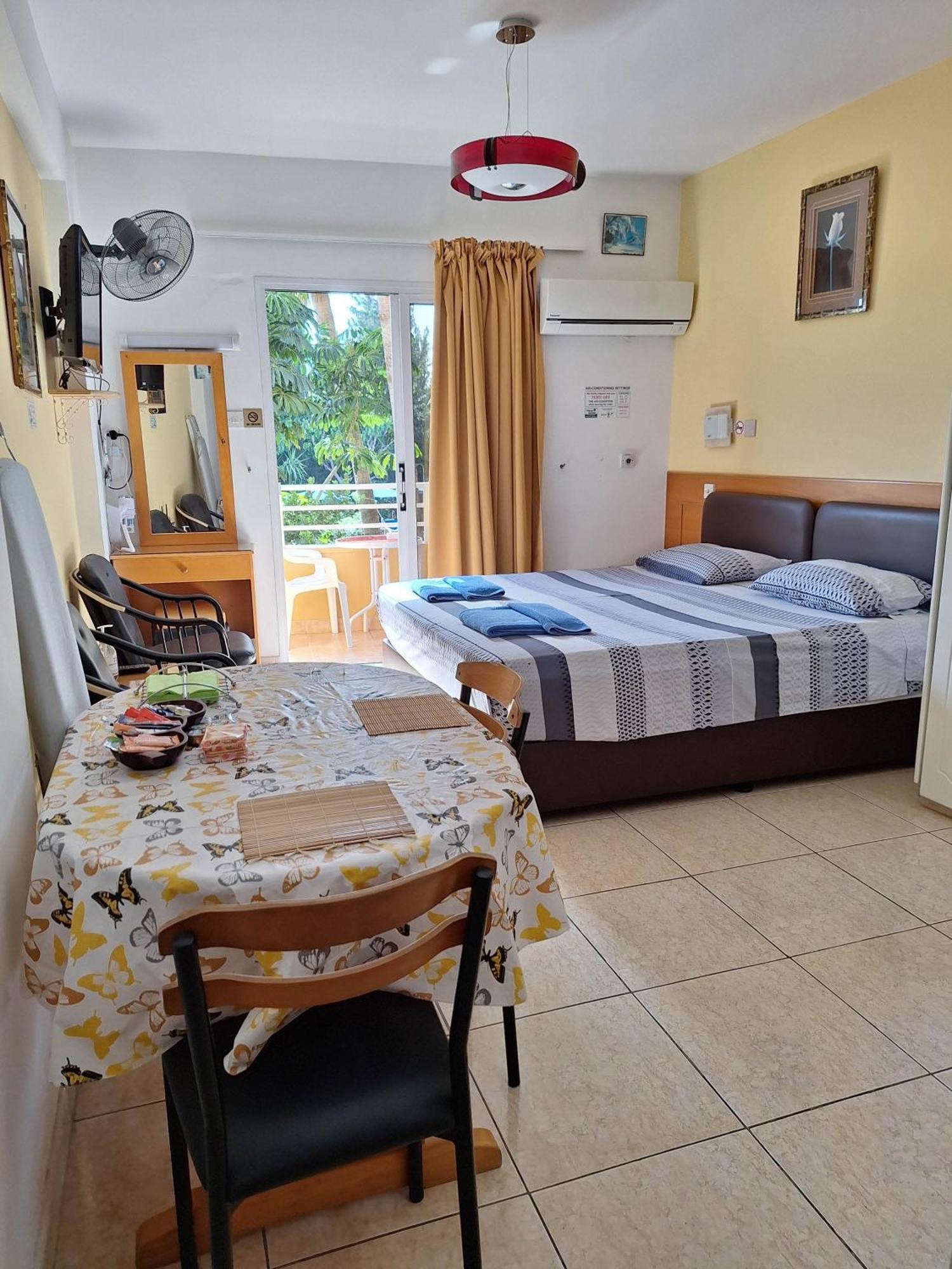 Apollonia Hotel Apartments Aparthotel 2*