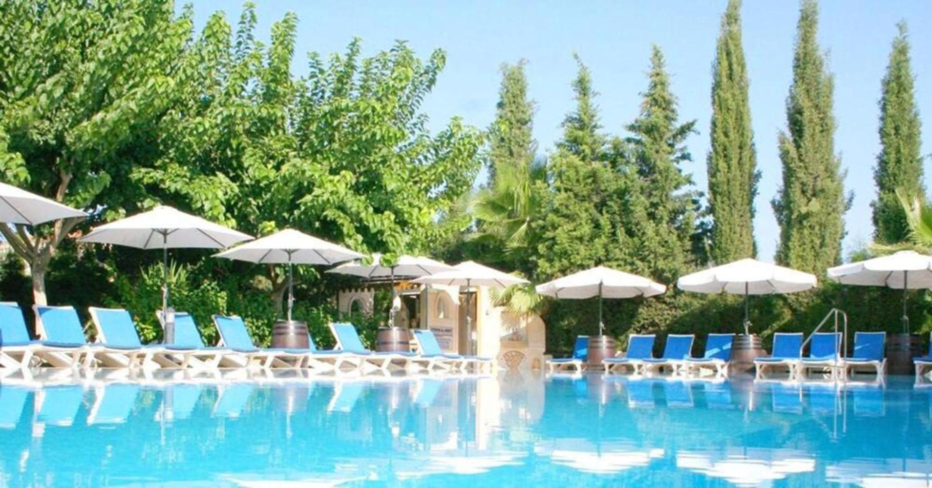 Apollonia Hotel Apartments 2* Paphos